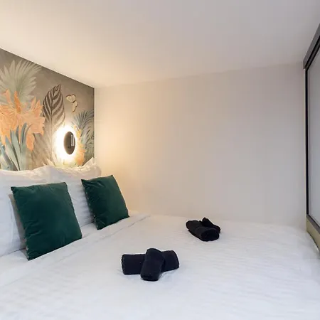 Apartamento 45 M2 - Garage - Paris La Défense 8 Min